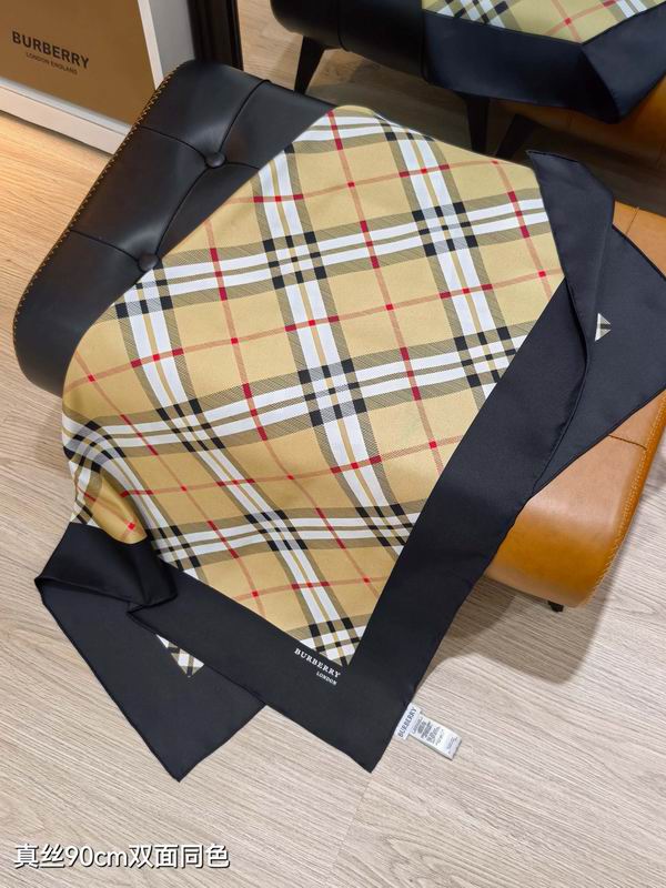 Burberry silk Scarf 90X90cm E042810